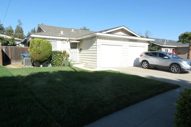 Whitehall Avenue, Campbell, CA 95008