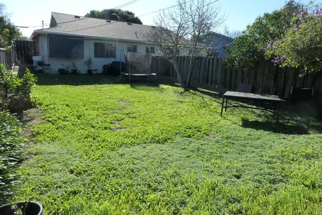 Whitehall Avenue, Campbell, CA 95008