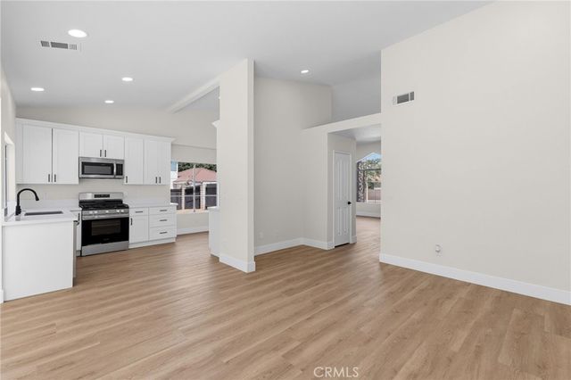 1074 Basilone Drive, Riverside, CA 92506