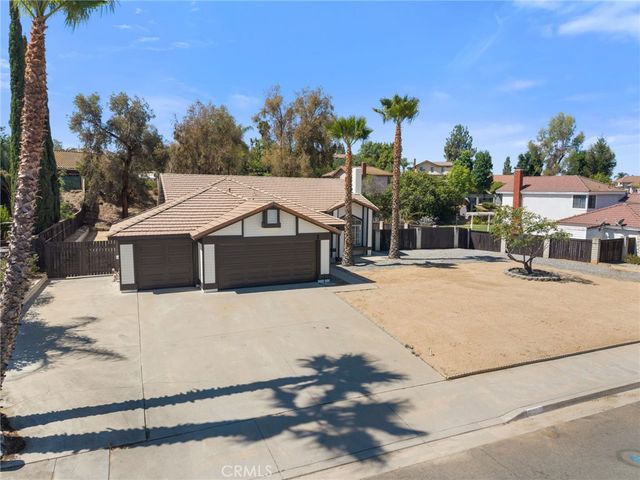 1074 Basilone Drive, Riverside, CA 92506