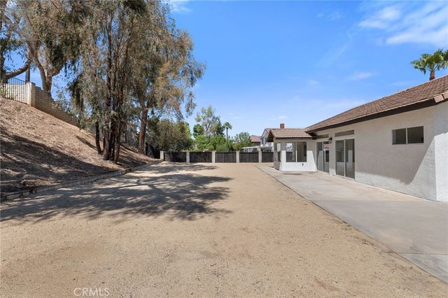 1074 Basilone Drive, Riverside, CA 92506