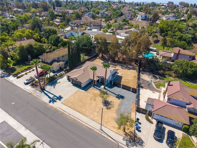1074 Basilone Drive, Riverside, CA 92506