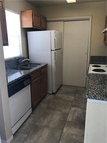 824 Russell Circle, Norman, OK 73071