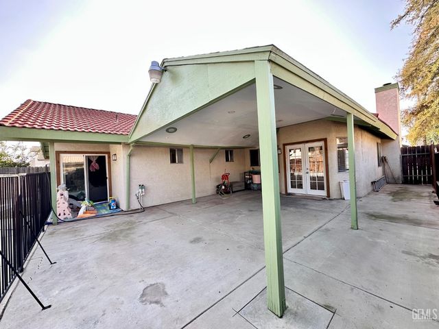 4620 Black Rock Mountain Court, Bakersfield, CA 93304