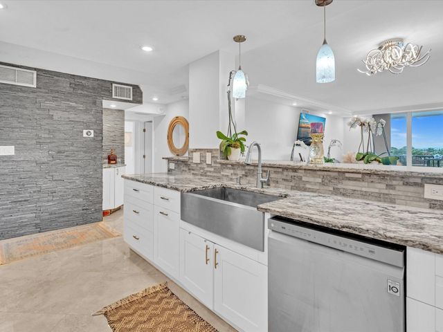 1150 HILLSBORO MILE 509, Hillsboro Beach, FL 33062