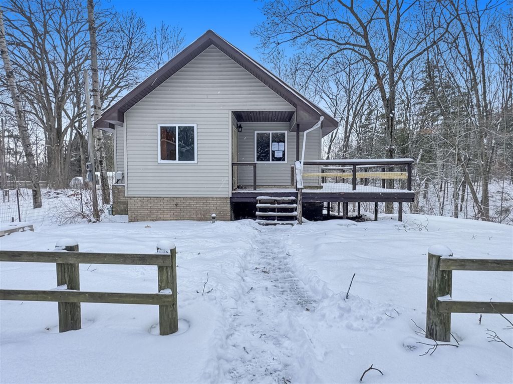 11137 192nd Avenue, Big Rapids, MI 49307