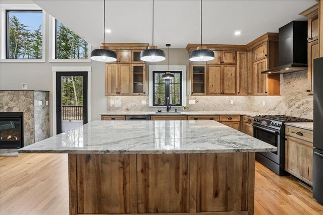 24 Smoke Rise Road, New Hampton, NH 03256