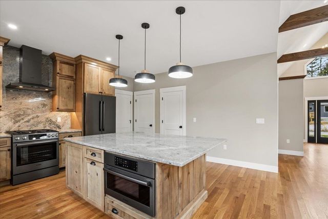 24 Smoke Rise Road, New Hampton, NH 03256