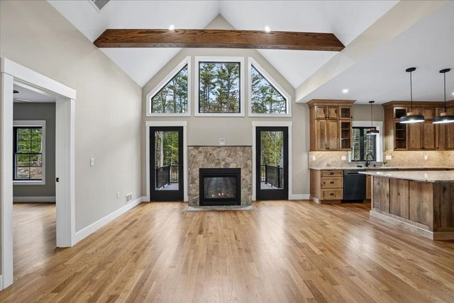 24 Smoke Rise Road, New Hampton, NH 03256