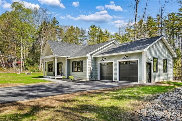 24 Smoke Rise Road, New Hampton, NH 03256