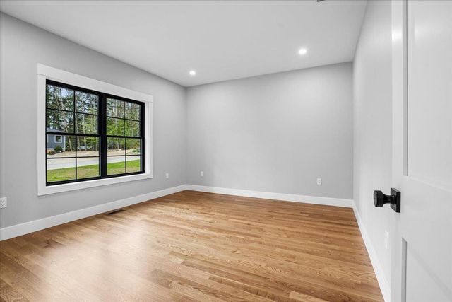 24 Smoke Rise Road, New Hampton, NH 03256