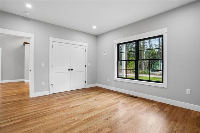 24 Smoke Rise Road, New Hampton, NH 03256