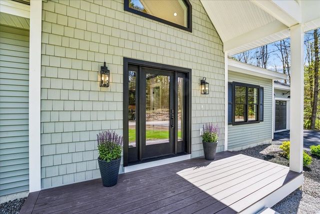 24 Smoke Rise Road, New Hampton, NH 03256