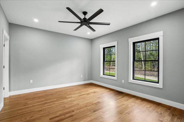 24 Smoke Rise Road, New Hampton, NH 03256