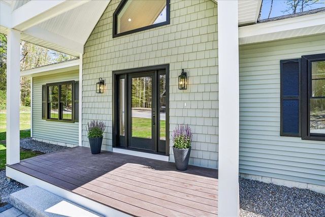 24 Smoke Rise Road, New Hampton, NH 03256