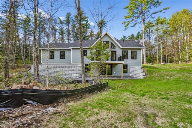 24 Smoke Rise Road, New Hampton, NH 03256
