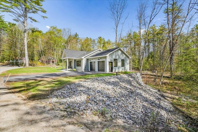 24 Smoke Rise Road, New Hampton, NH 03256