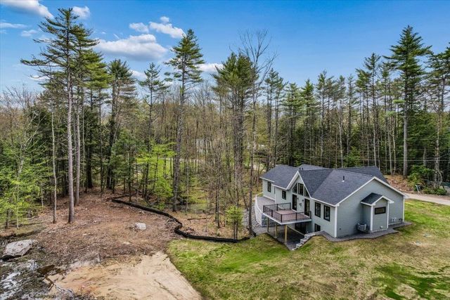 24 Smoke Rise Road, New Hampton, NH 03256