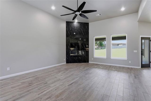 26319 Longhorn Drive, Blanchard, OK 73010