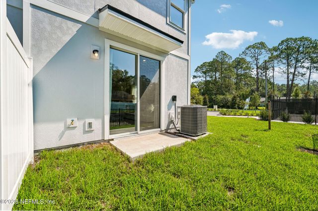 7657 COMMANDER Lane, Jacksonville, FL 32256