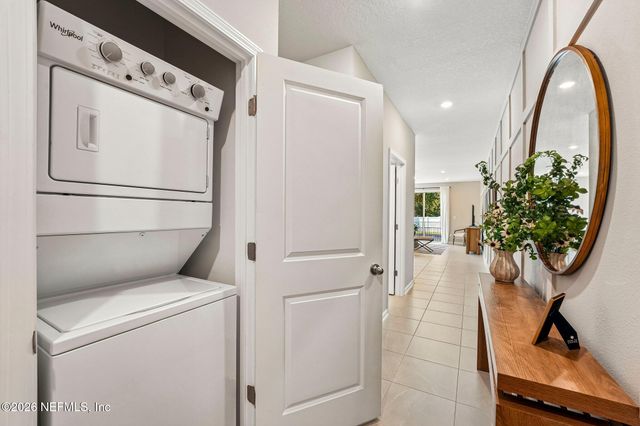 7657 COMMANDER Lane, Jacksonville, FL 32256