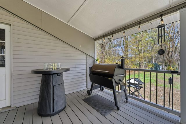 9 Scottsdale Road, Atkinson, NH 03811