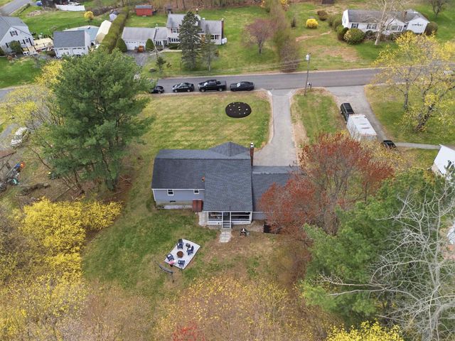 9 Scottsdale Road, Atkinson, NH 03811
