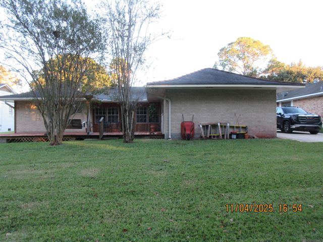 1997 Christian St, Baton Rouge, LA 70808