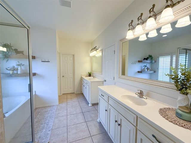 2611 Ashe Creek Drive, Edmond, OK 73034