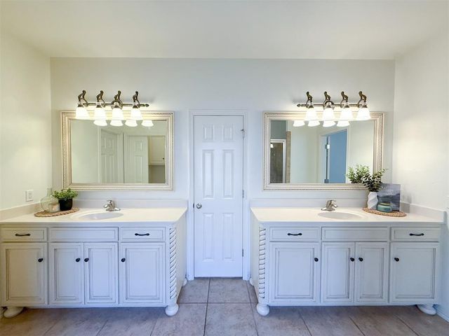2611 Ashe Creek Drive, Edmond, OK 73034