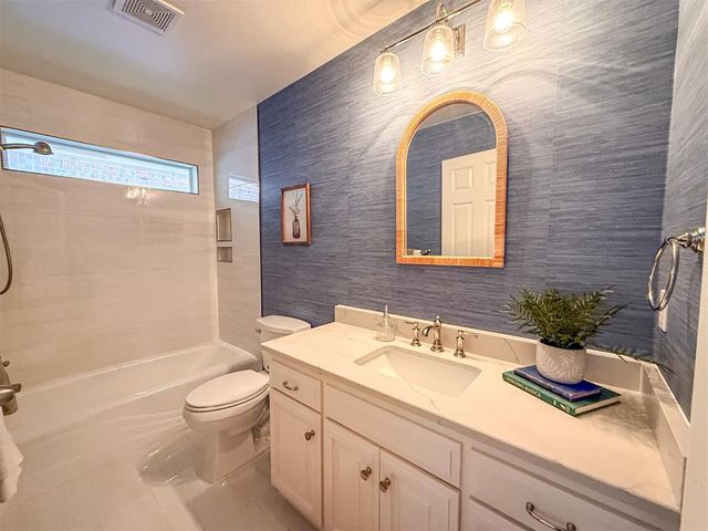 2611 Ashe Creek Drive, Edmond, OK 73034