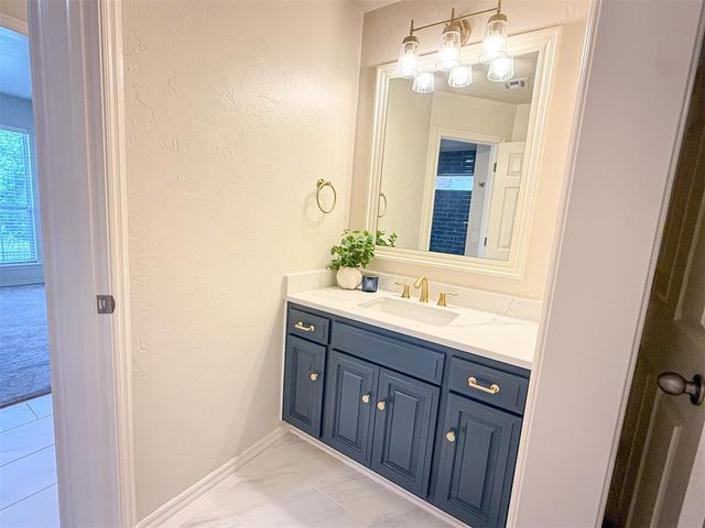 2611 Ashe Creek Drive, Edmond, OK 73034
