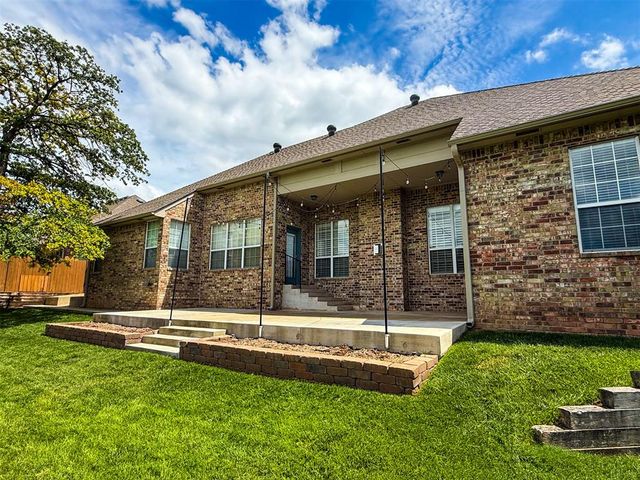 2611 Ashe Creek Drive, Edmond, OK 73034