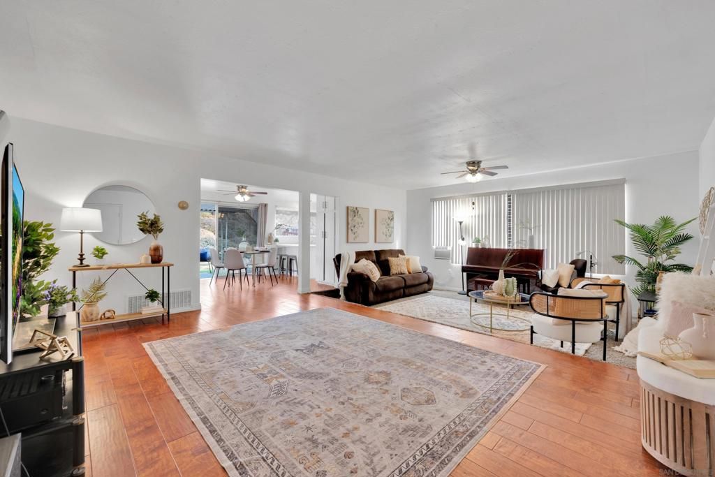 8532 Carlton Oaks Drive, Santee, CA 92071