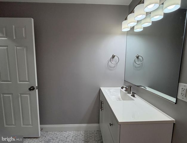 1008 HILLTOP RD, Glen Burnie, MD 21060