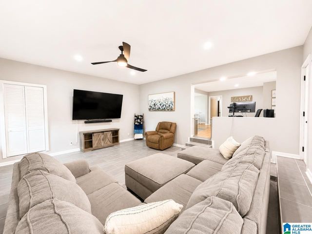 2601 RIDGEWOOD ROAD, Fultondale, AL 35068