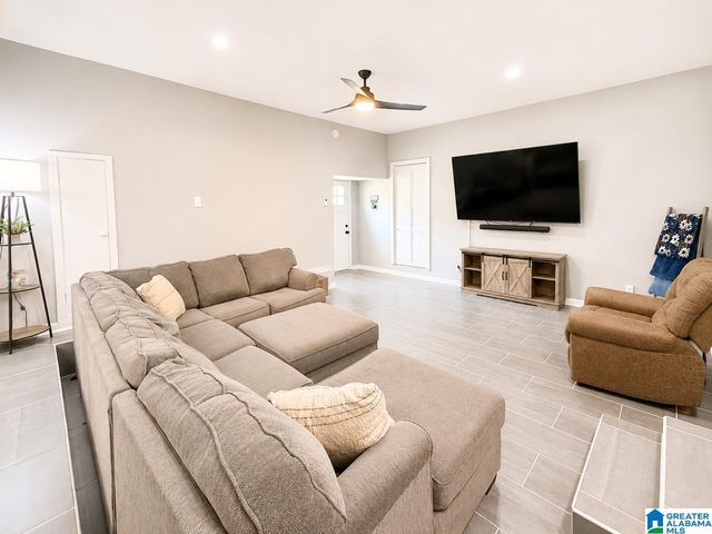 2601 RIDGEWOOD ROAD, Fultondale, AL 35068