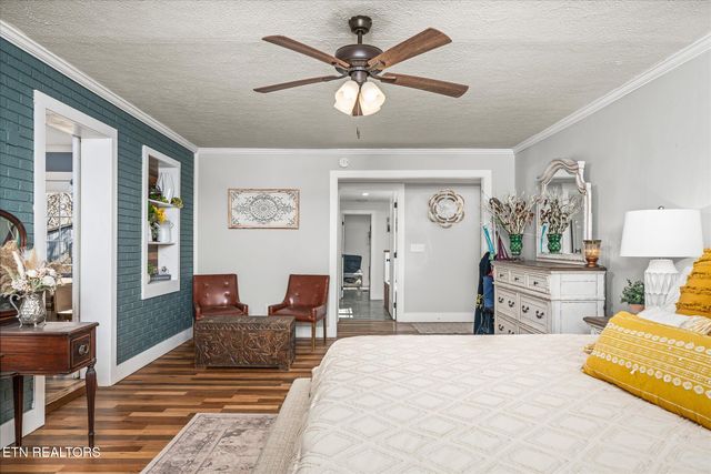 1511 Jones Chapel Rd, Byrdstown, TN 38549