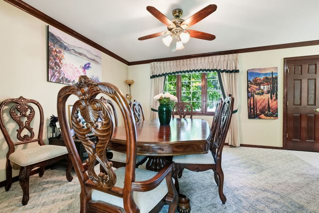 10 S Hampton Court, Crete, IL 60417