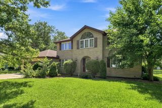 10 S Hampton Court, Crete, IL 60417