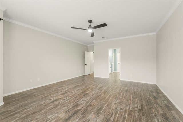 15730 Lake Loop Drive, Cypress, TX 77433