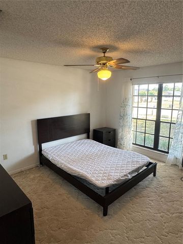 2002 E TIMBERLANE DRIVE, Plant City, FL 33563