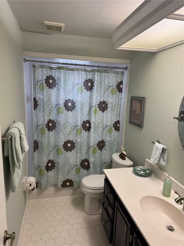 2002 E TIMBERLANE DRIVE, Plant City, FL 33563