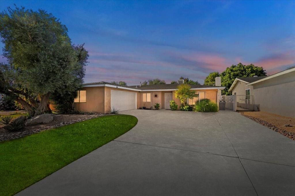 43651 Virginia Avenue, Palm Desert, CA 92211