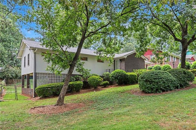 2213 Doris Drive, Decatur, GA 30034