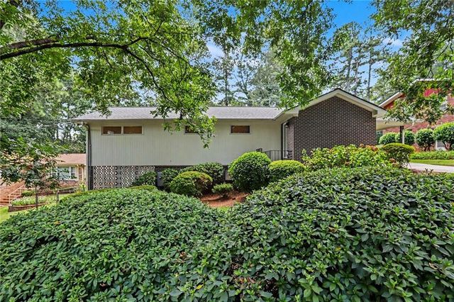 2213 Doris Drive, Decatur, GA 30034