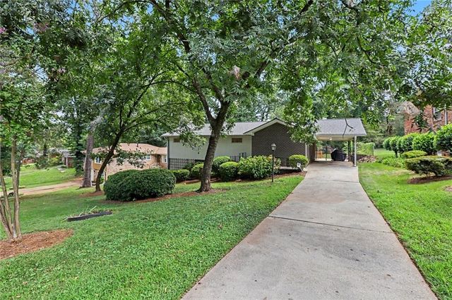 2213 Doris Drive, Decatur, GA 30034