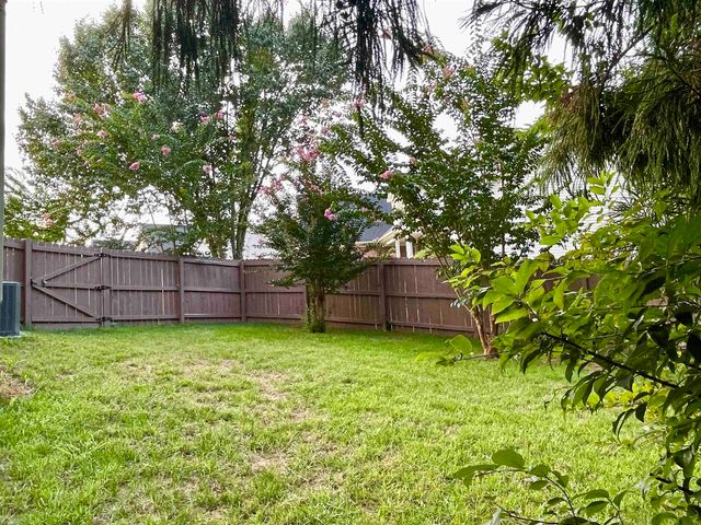 409 Shadow Oak Court, Boiling Springs, SC 29316