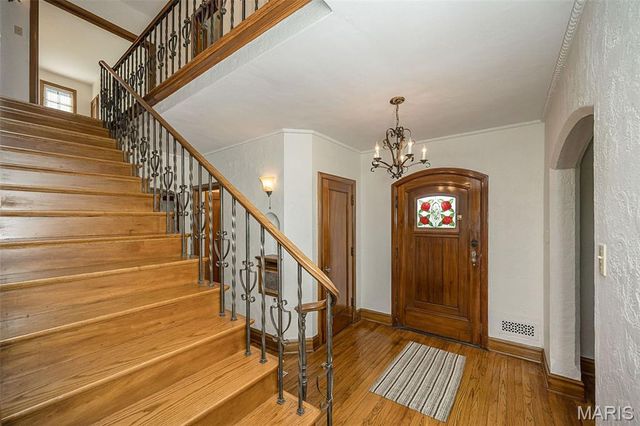 735 River Hills Drive, Fenton, MO 63026