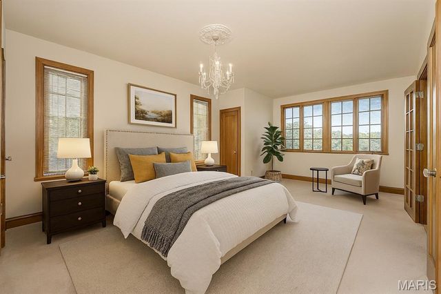 735 River Hills Drive, Fenton, MO 63026